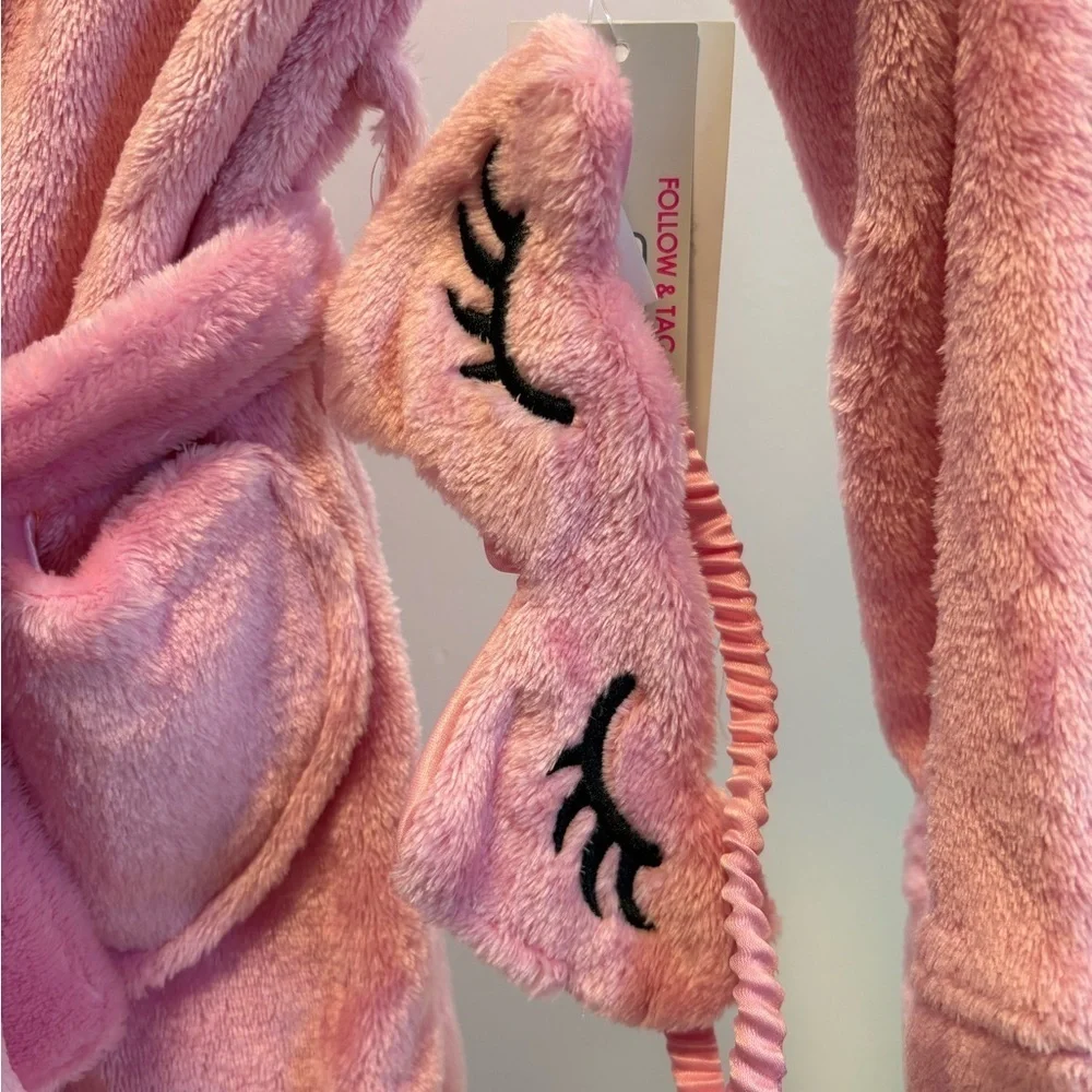 NWT 2pc set Girls Fluffy Pink Robe with Sleep Mask | Size Small 7-8